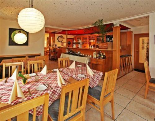 Hotel Restaurant Adler Westhausen  Exterior photo