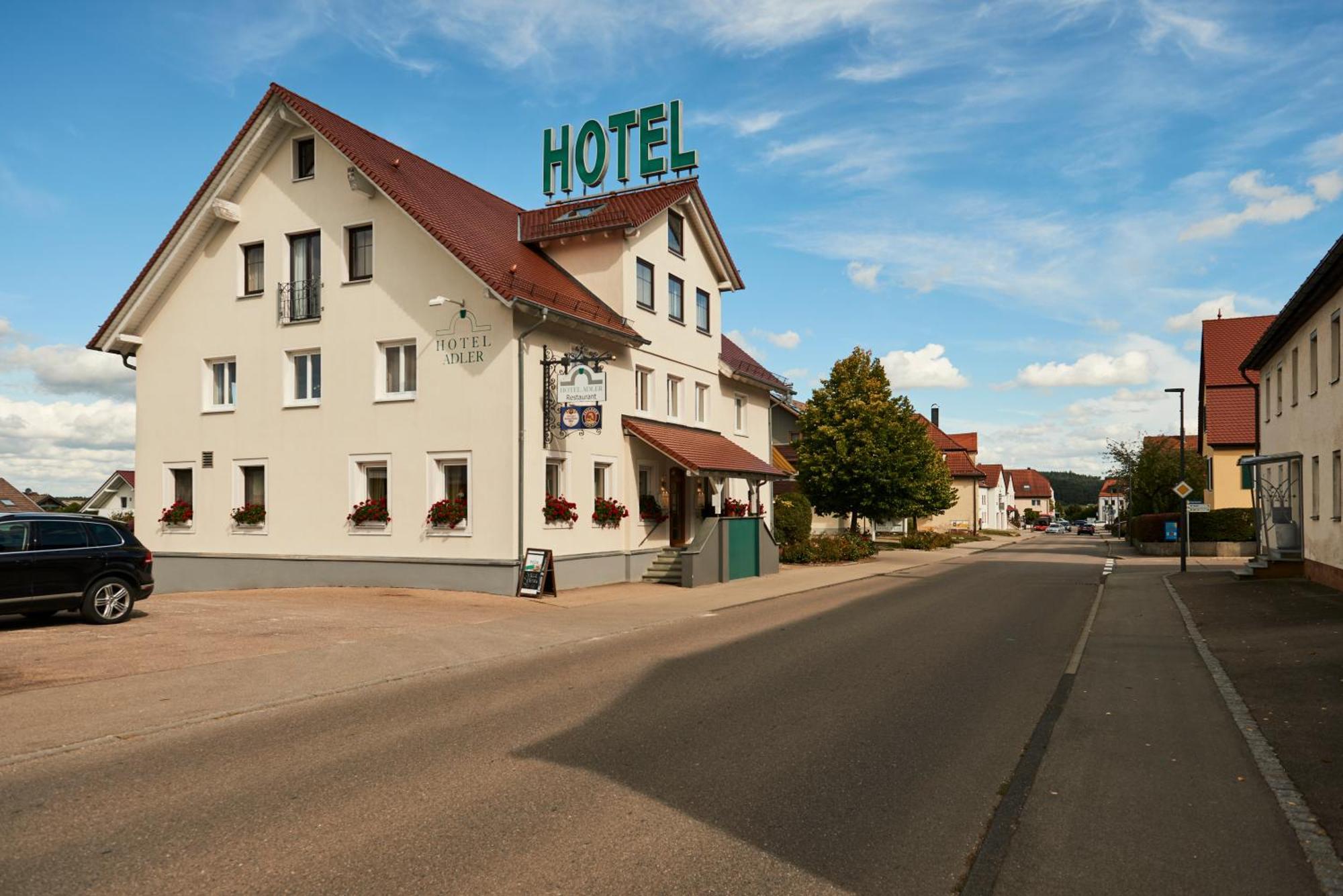 Hotel Restaurant Adler Westhausen  Exterior photo