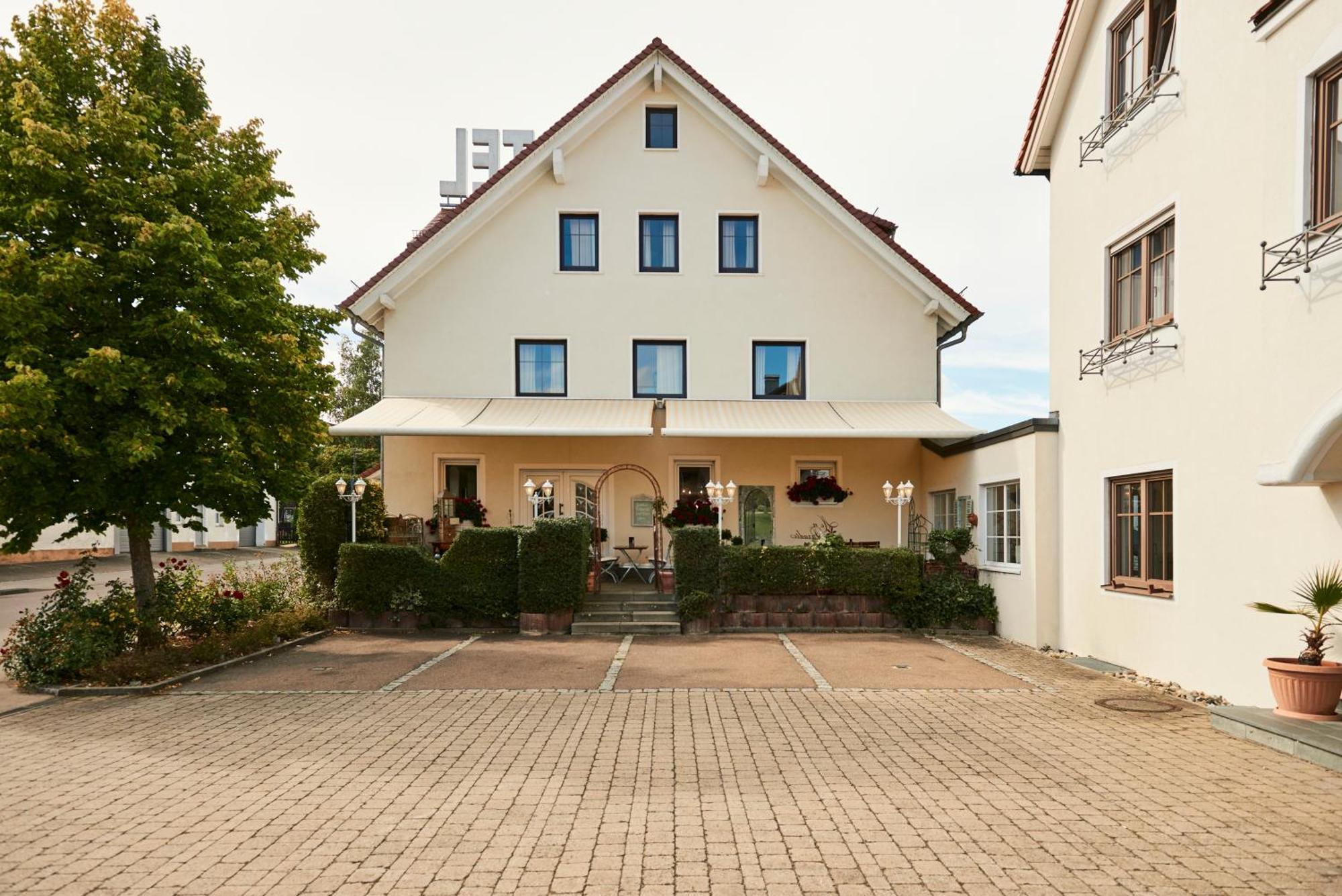 Hotel Restaurant Adler Westhausen  Exterior photo