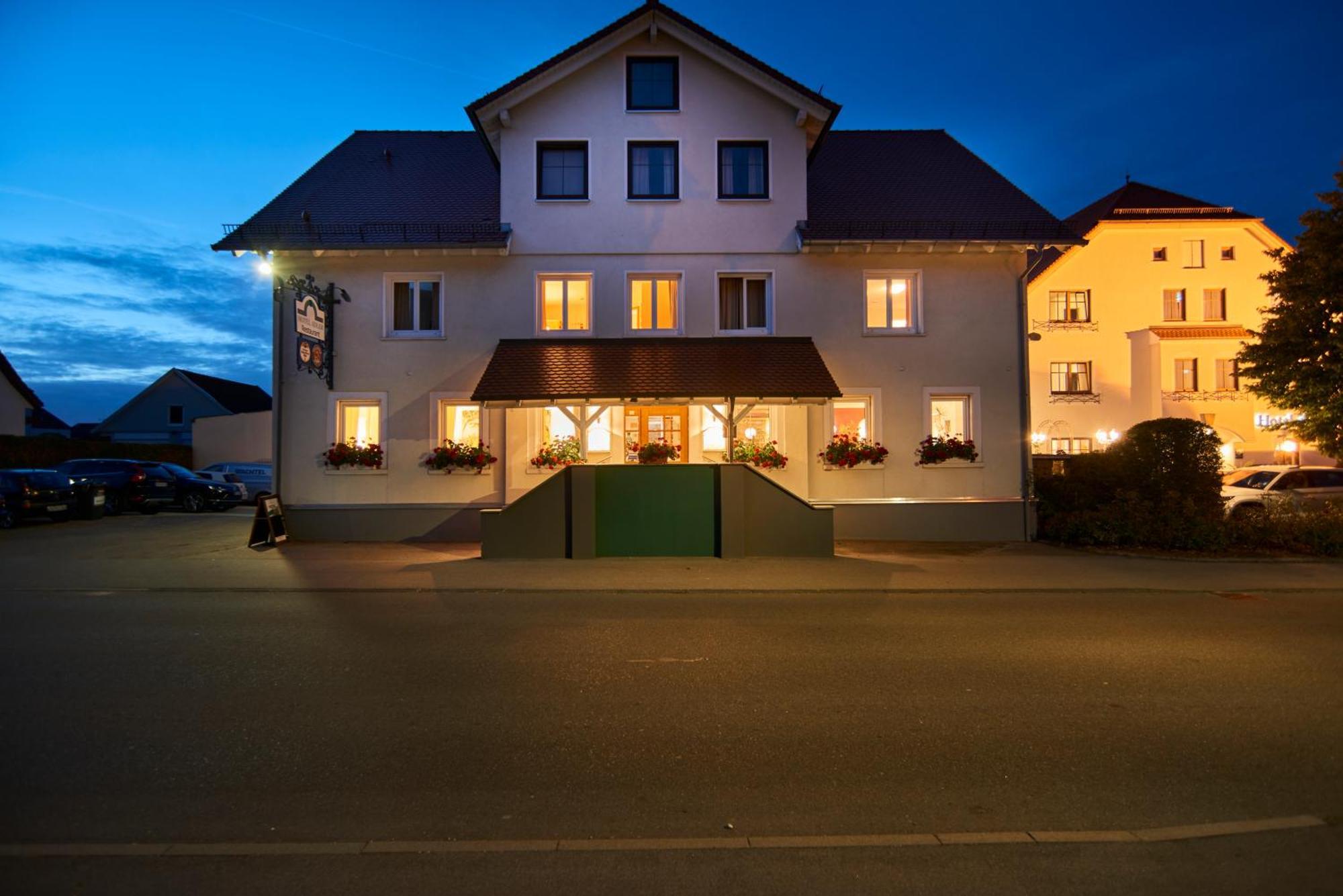 Hotel Restaurant Adler Westhausen  Exterior photo